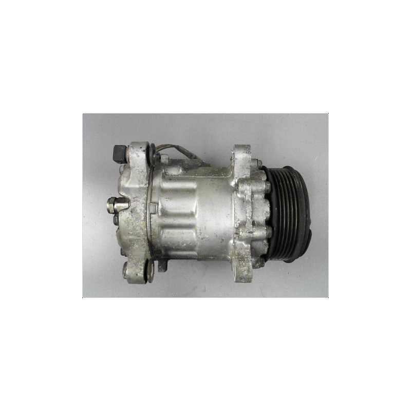 COMPRESSEUR AIR CONDITIONNE VOLKSWAGEN POLO III 94-99