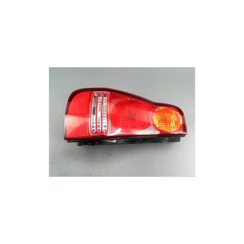 FEU ARRIERE GAUCHE  HYUNDAI MATRIX PH2 01-09