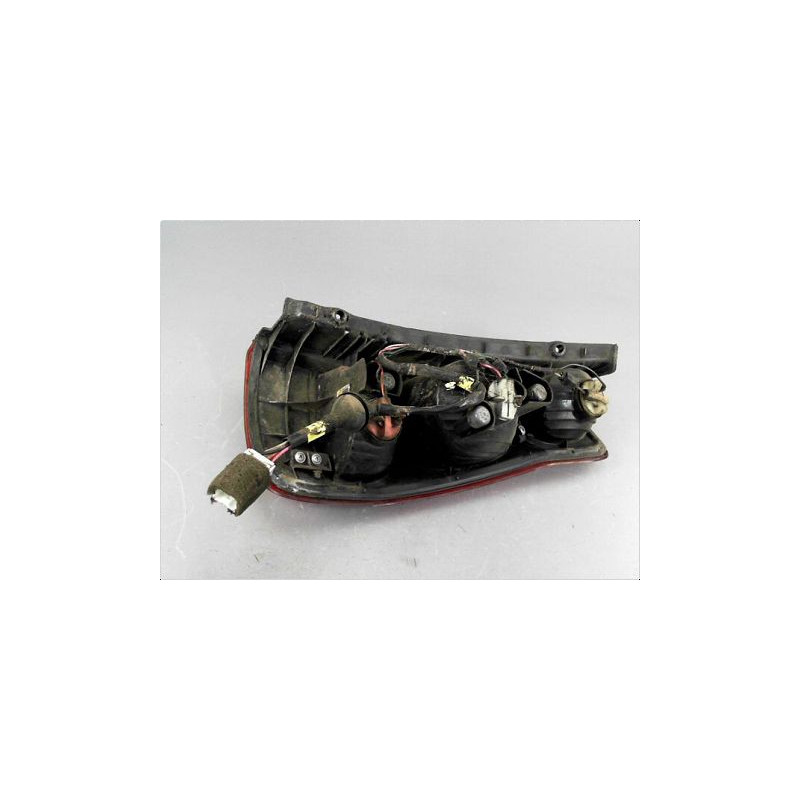 FEU ARRIERE GAUCHE  HYUNDAI MATRIX PH2 01-09