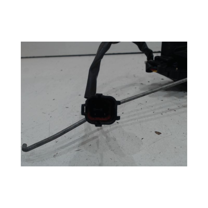 SYSTEME CONDAMNATION AVANT GAUCHE KIA CARNIVAL