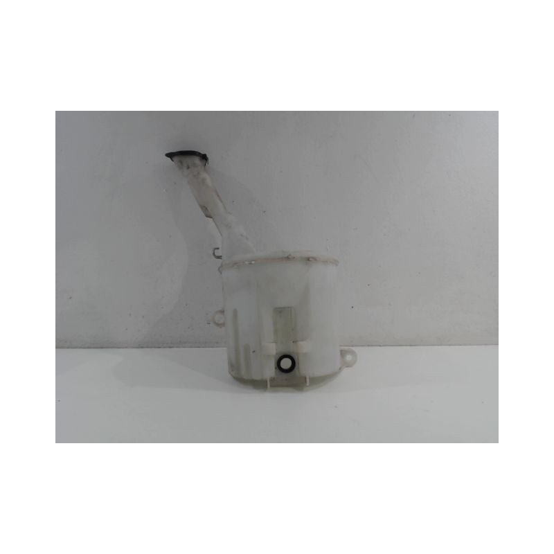 RESERVOIR LAVE-GLACE AVANT TOYOTA YARIS