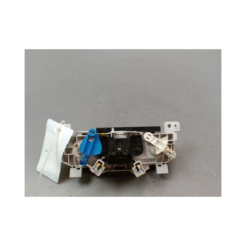 COMMANDE DE CHAUFFAGE DACIA LOGAN BERL. I Phase 2 2008-2012
