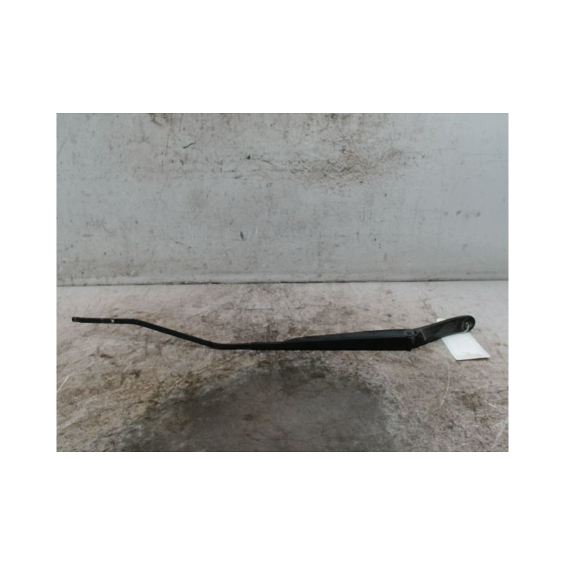BRAS ESSUIE-GLACE AVANT GAUCHE RENAULT LAGUNA II 2005-2007