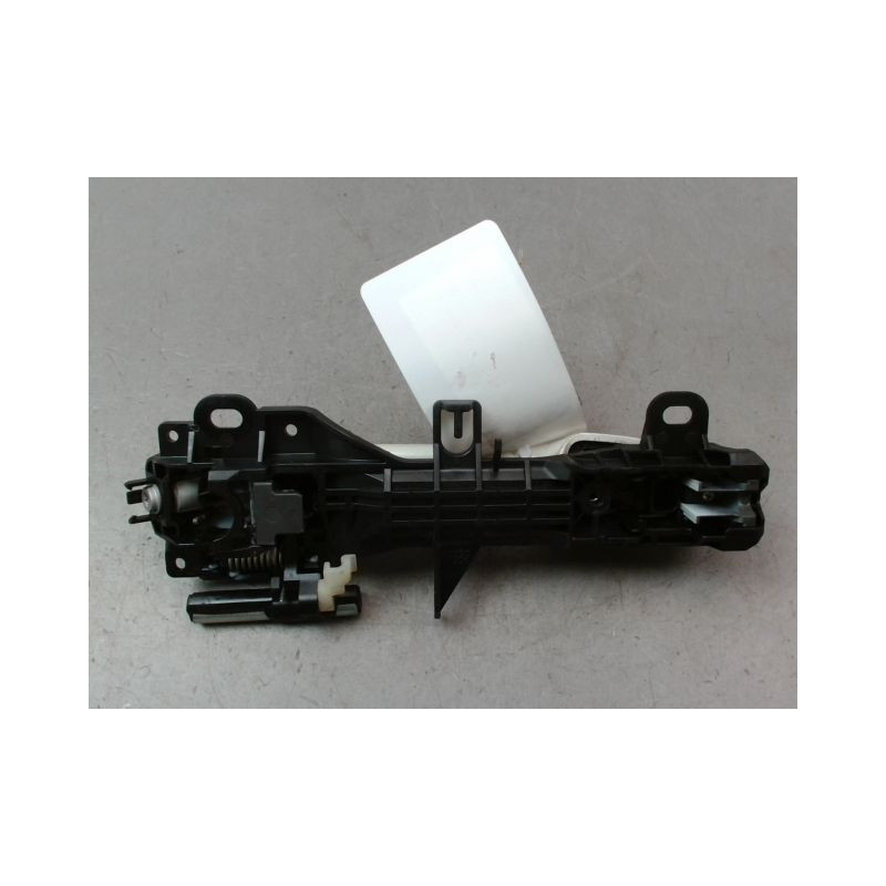 POIGNEE EXTERIEURE PORTE AVANT DROIT TOYOTA VERSO 2010-