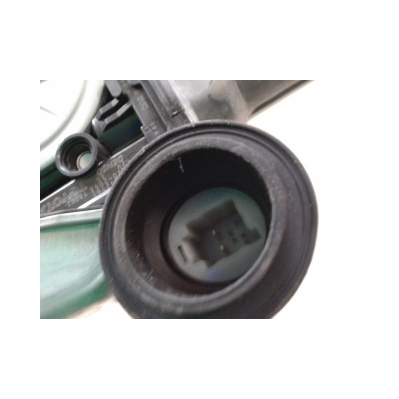 MECANISME+MOTEUR LEVE-GLACE AVANT GAUCHE TOYOTA VERSO 2010-