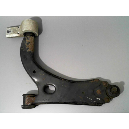 TRIANGLE INFERIEUR AVANT GAUCHE FORD FIESTA 02 -05