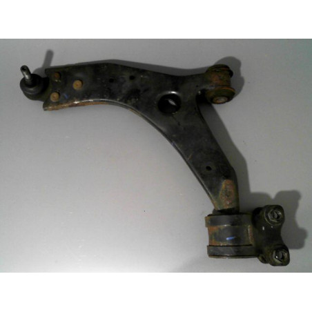 TRIANGLE INFERIEUR AVANT GAUCHE FORD FOCUS 05-07