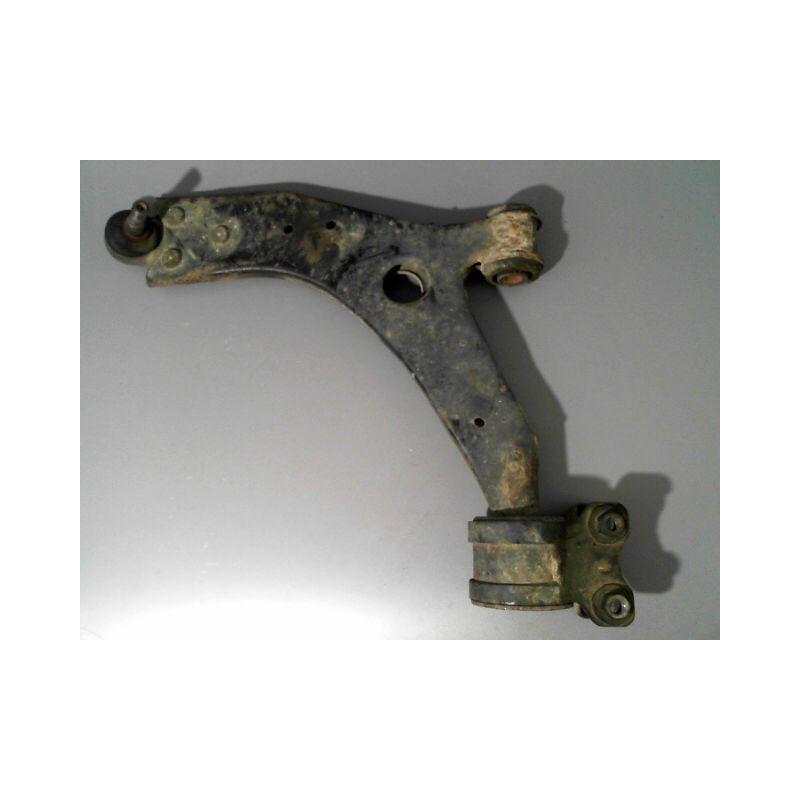 TRIANGLE INFERIEUR AVANT GAUCHE FORD FOCUS 05-07