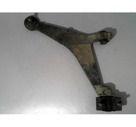 TRIANGLE INFERIEUR AVANT GAUCHE PEUGEOT 106 91-96