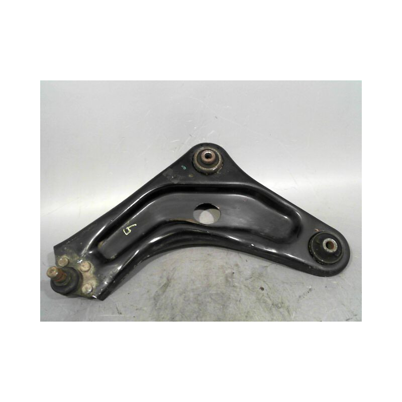 TRIANGLE INFERIEUR AVANT GAUCHE PEUGEOT 207 CC