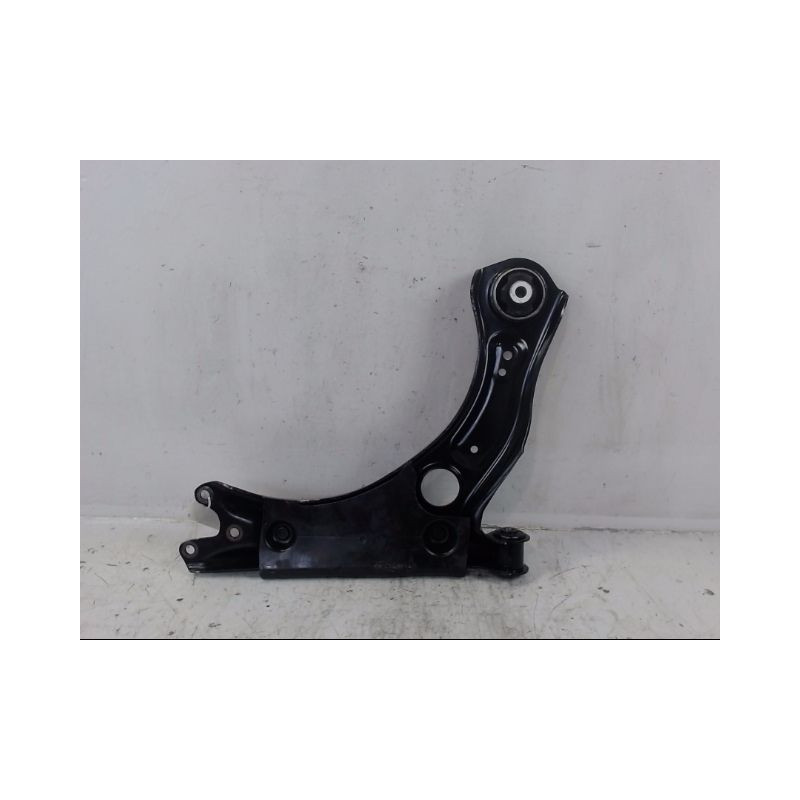TRIANGLE INFERIEUR AVANT GAUCHE VOLKSWAGEN POLO 2009-