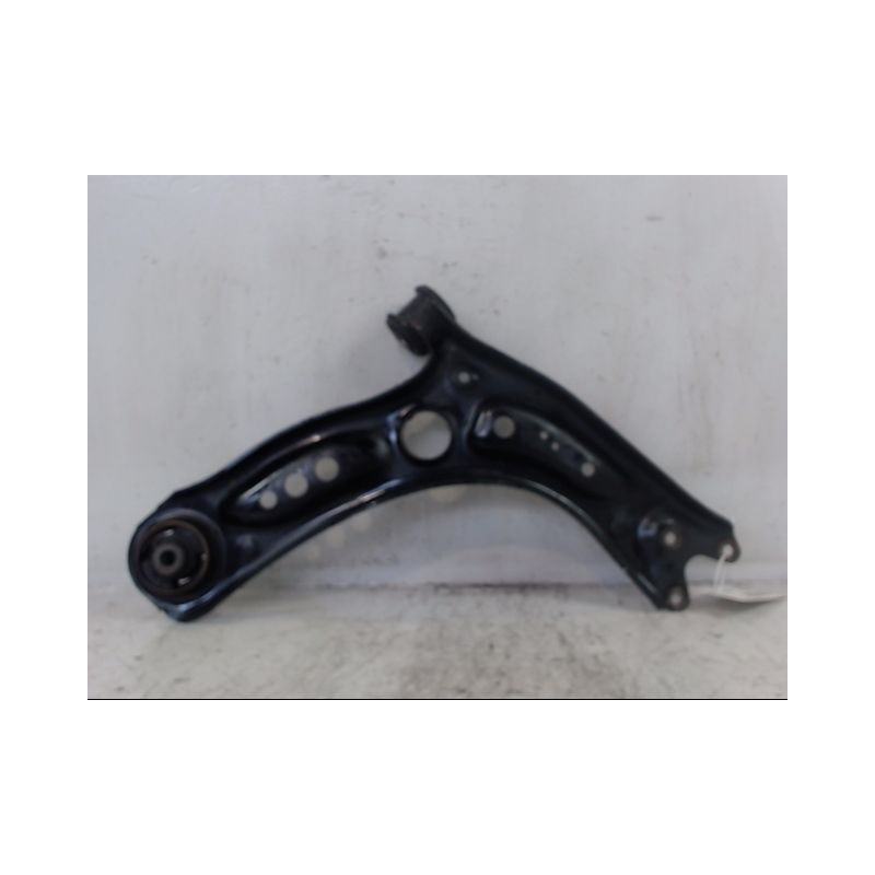 TRIANGLE INFERIEUR AVANT GAUCHE VOLKSWAGEN GOLF