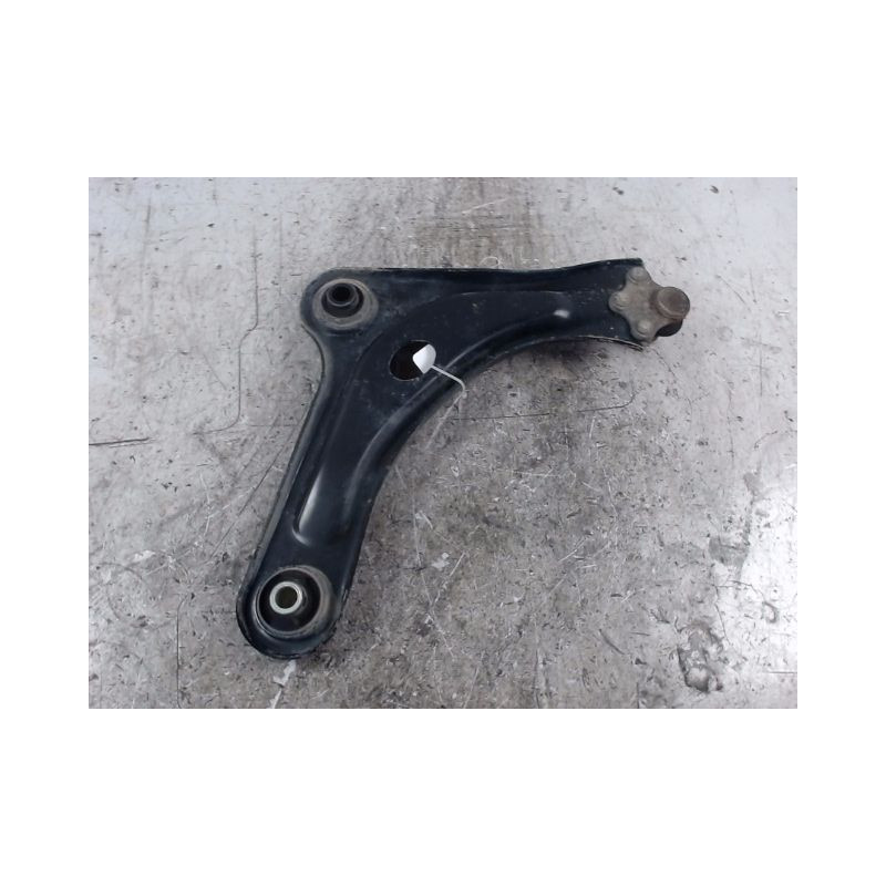 TRIANGLE INFERIEUR AVANT GAUCHE PEUGEOT 208