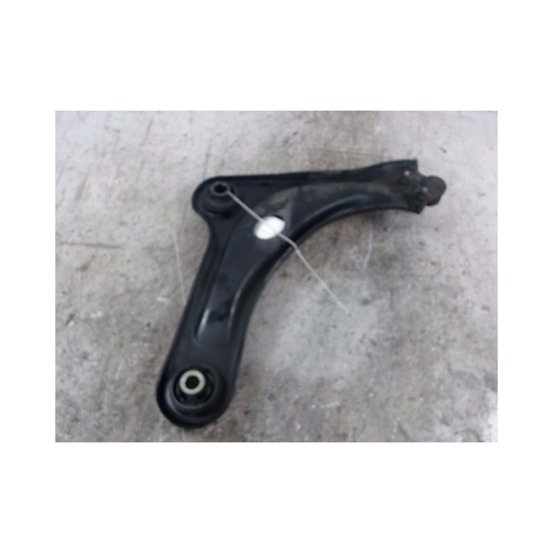 TRIANGLE INFERIEUR AVANT GAUCHE PEUGEOT 208