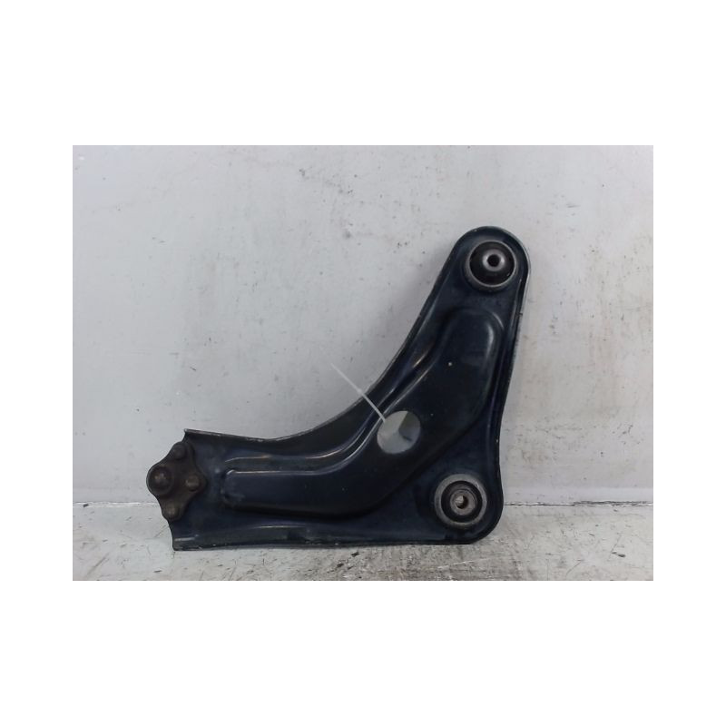TRIANGLE INFERIEUR AVANT GAUCHE PEUGEOT 207 2011-