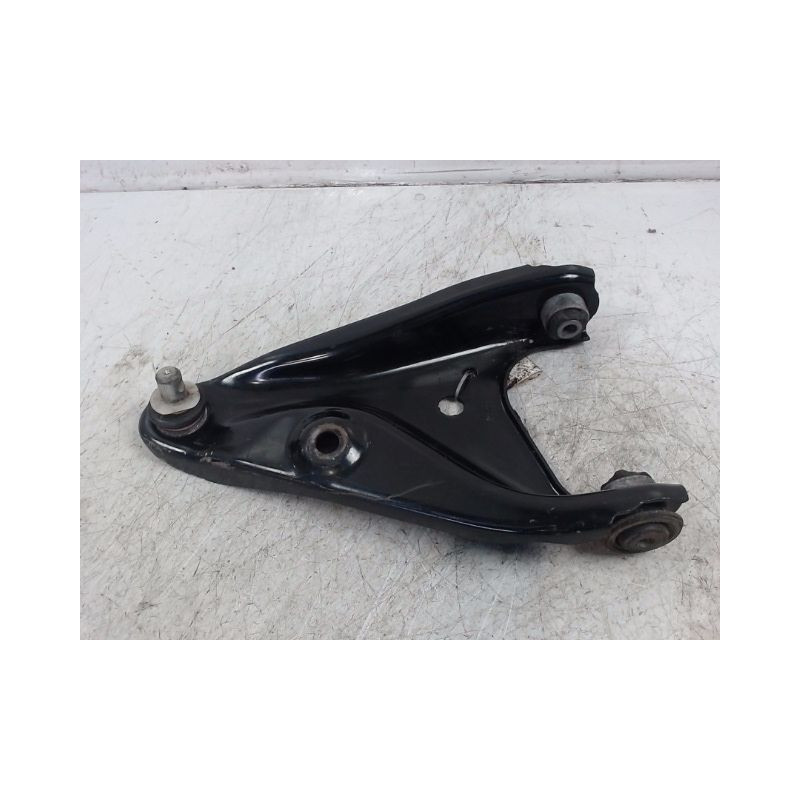 TRIANGLE INFERIEUR AVANT GAUCHE DACIA SANDERO 2008-