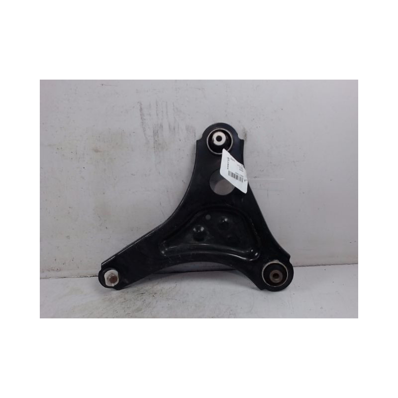TRIANGLE INFERIEUR AVANT GAUCHE RENAULT TWINGO