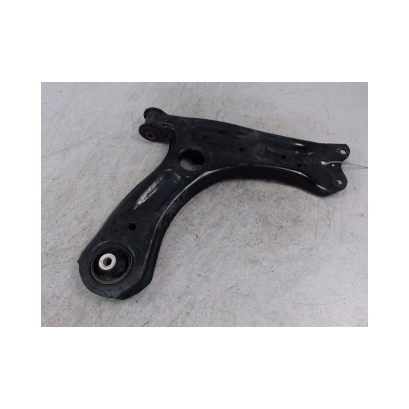 TRIANGLE INFERIEUR AVANT DROIT AUDI A1
