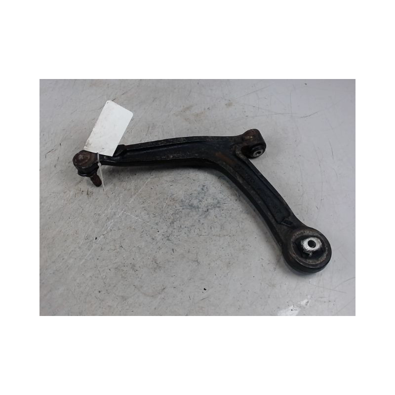 TRIANGLE INFERIEUR AVANT DROIT FORD KA 2008-