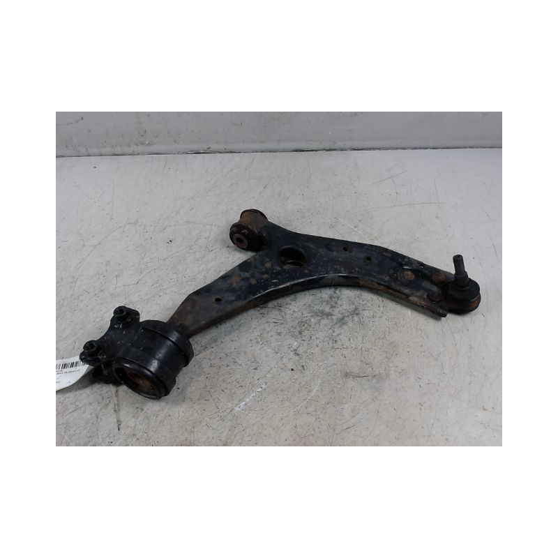 TRIANGLE INFERIEUR AVANT DROIT FORD FOCUS C-MAX 03-07