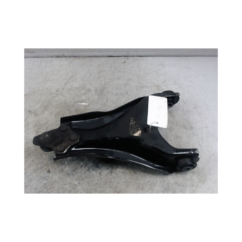 TRIANGLE INFERIEUR AVANT GAUCHE DACIA DUSTER 2010-
