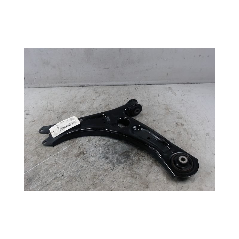 TRIANGLE INFERIEUR AVANT GAUCHE SKODA SUPERB