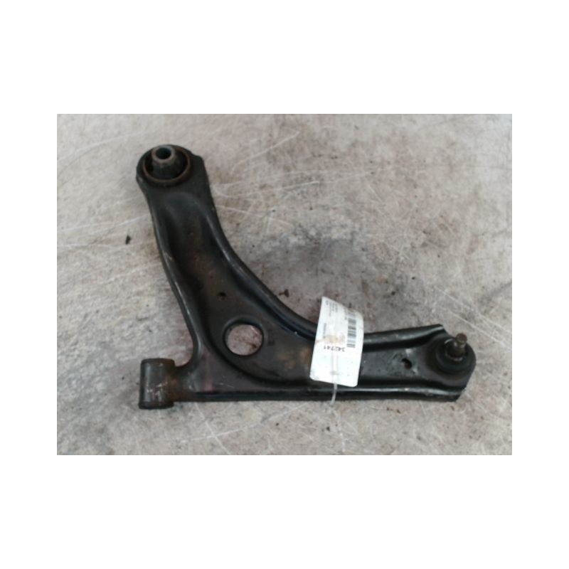 TRIANGLE INFERIEUR AVANT GAUCHE PEUGEOT 108