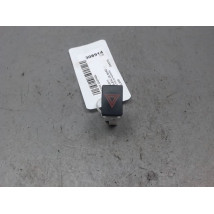 BOUTON DE WARNING NISSAN QASHQAI