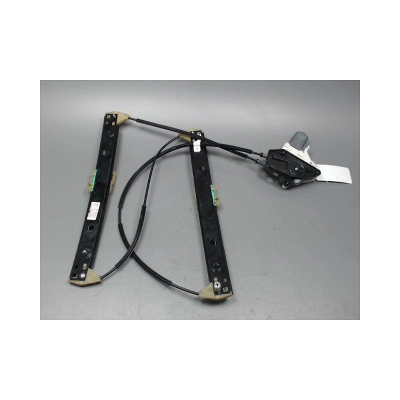 MECANISME+MOTEUR LEVE-GLACE AVANT GAUCHE AUDI A1