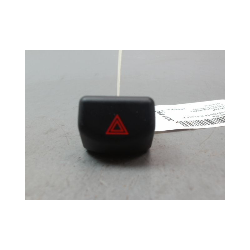 BOUTON DE WARNING NISSAN MICRA III Phase 2 2005-2007
