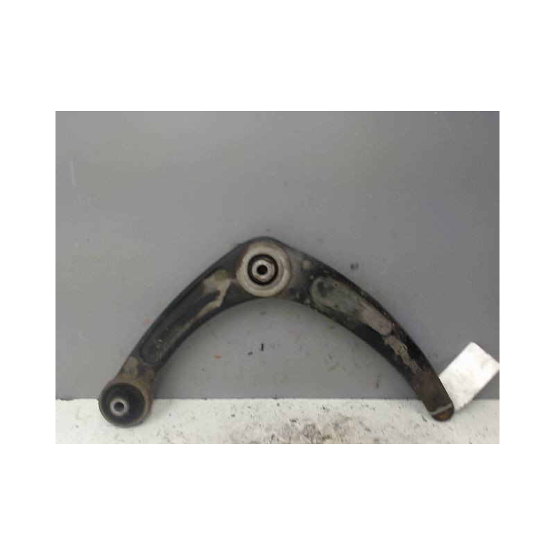 TRIANGLE INFERIEUR AVANT DROIT CITROEN C4