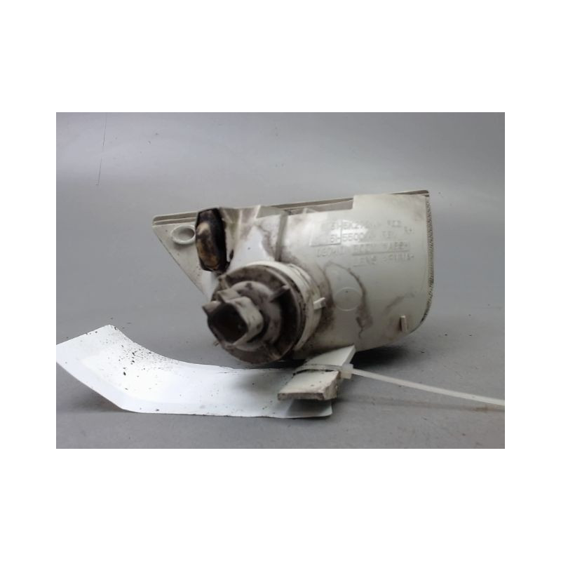 FEU RECUL DROIT FORD FOCUS I 1998-2004