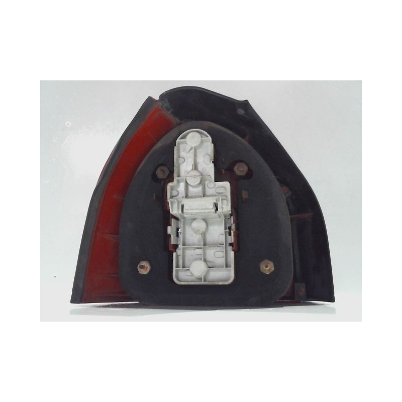 FEU ARRIERE DROIT AUDI A3 2003-