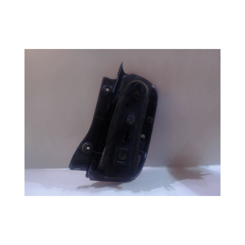 FEU ARRIERE GAUCHE  NISSAN MICRA 2005-2007