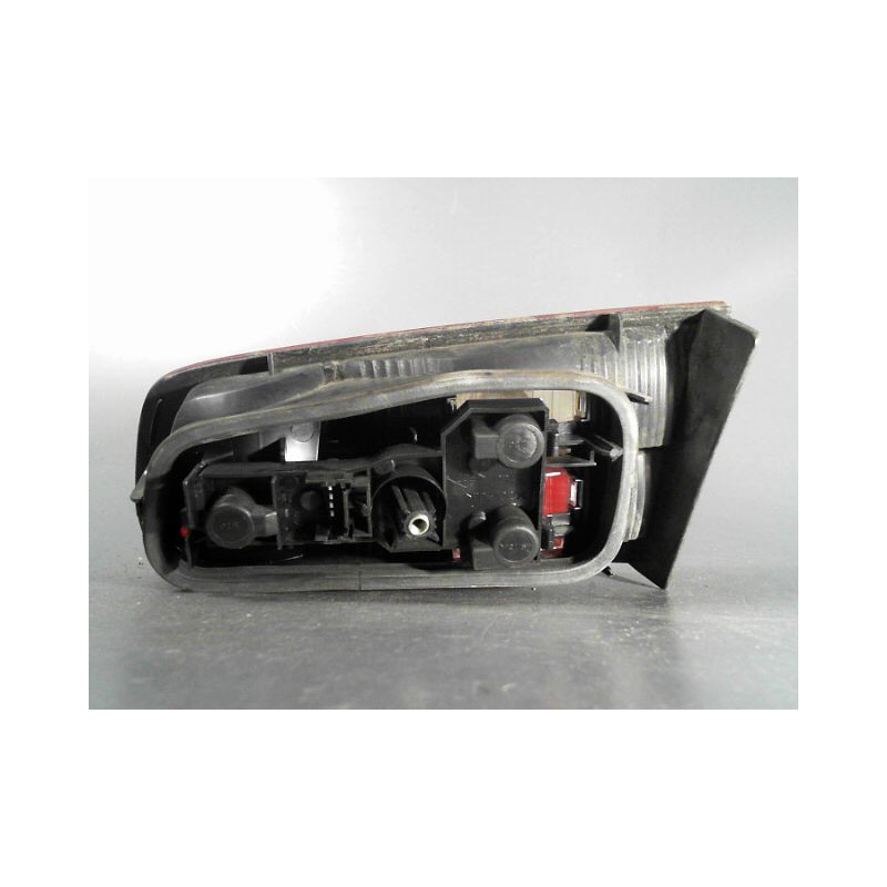 FEU ARRIERE INTERIEUR GAUCHE RENAULT LAGUNA