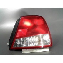 FEU ARRIERE DROIT HYUNDAI ACCENT