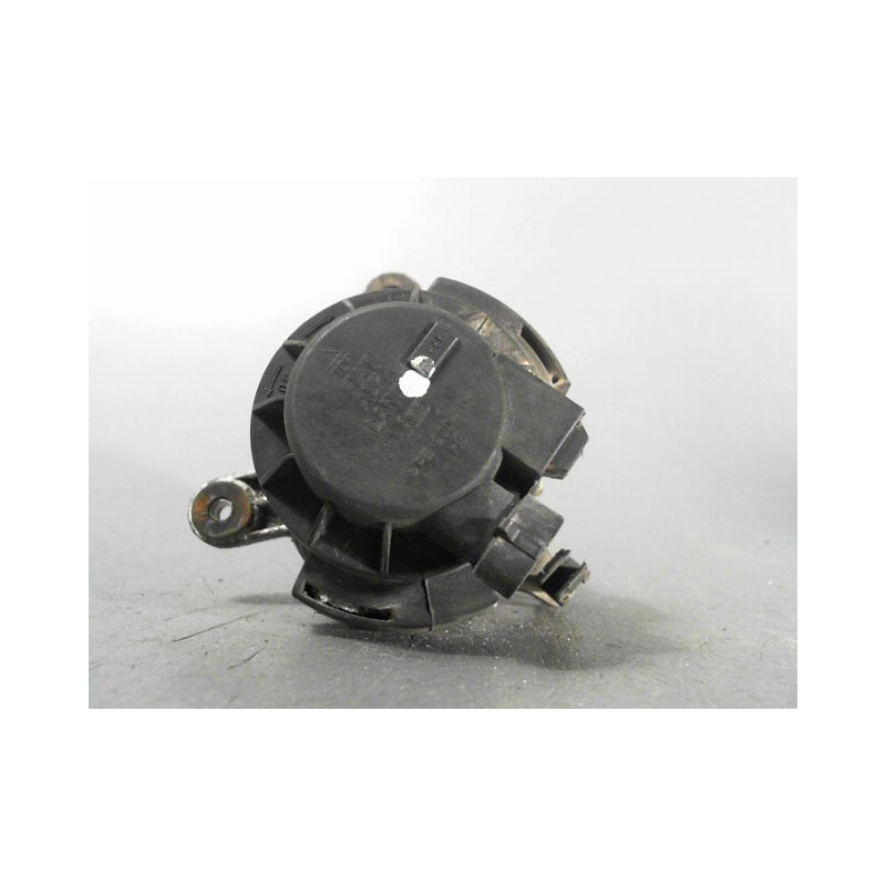 PHARE ANTIBROUILLARD AVANT DROIT ALFA ROMEO 147