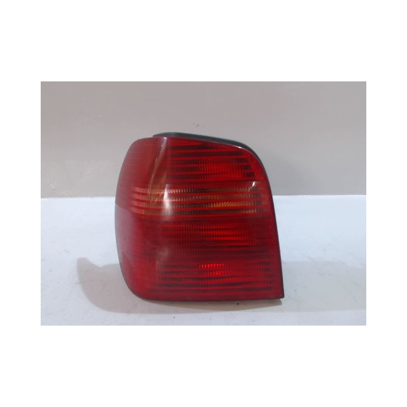 FEU ARRIERE GAUCHE  VOLKSWAGEN POLO 99-2001
