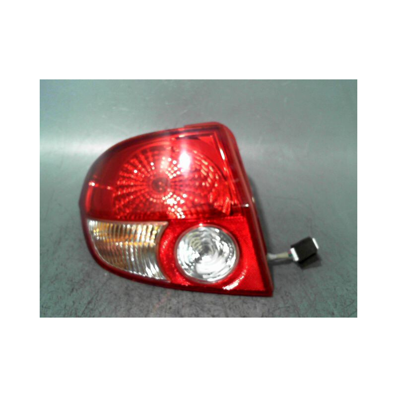 FEU ARRIERE GAUCHE  HYUNDAI GETZ 02-05