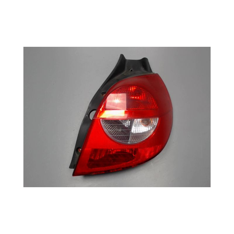 FEU ARRIERE DROIT RENAULT CLIO