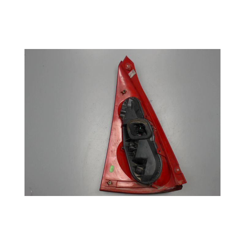 FEU ARRIERE DROIT PEUGEOT 107