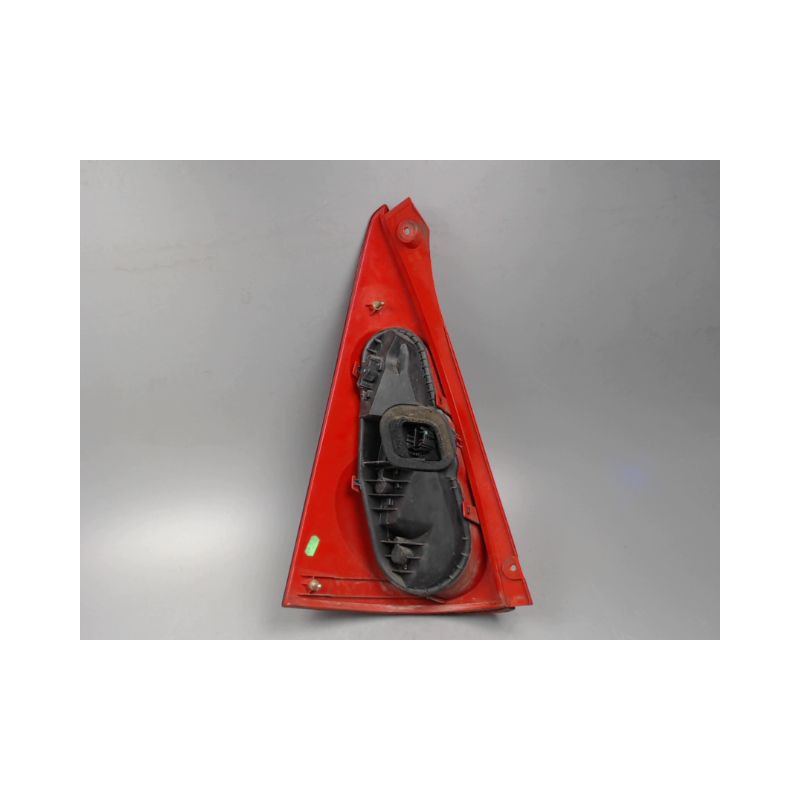 FEU ARRIERE DROIT PEUGEOT 107