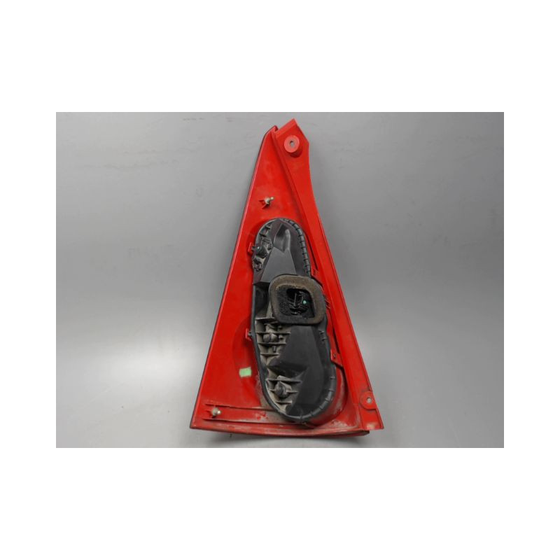 FEU ARRIERE DROIT PEUGEOT 107
