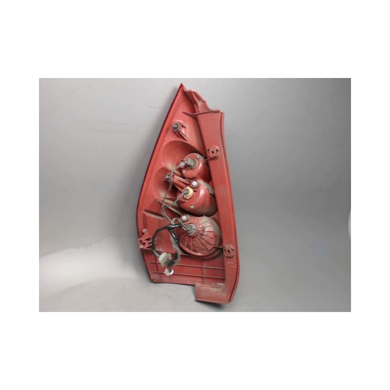 FEU ARRIERE DROIT MAZDA 5
