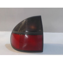 FEU ARRIERE GAUCHE  RENAULT LAGUNA -98