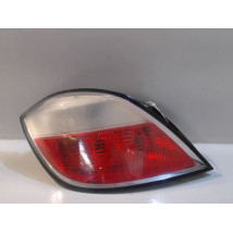 FEU ARRIERE GAUCHE  OPEL ASTRA 2004-