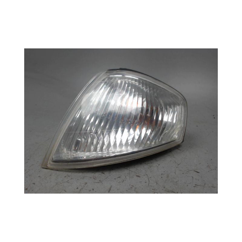 CLIGNOTANT GAUCHE MAZDA 323