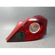 FEU ARRIERE DROIT OPEL CORSA