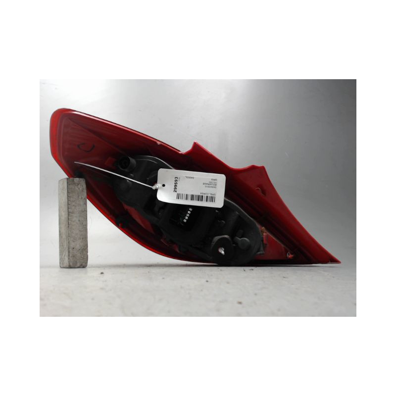 FEU ARRIERE DROIT OPEL CORSA