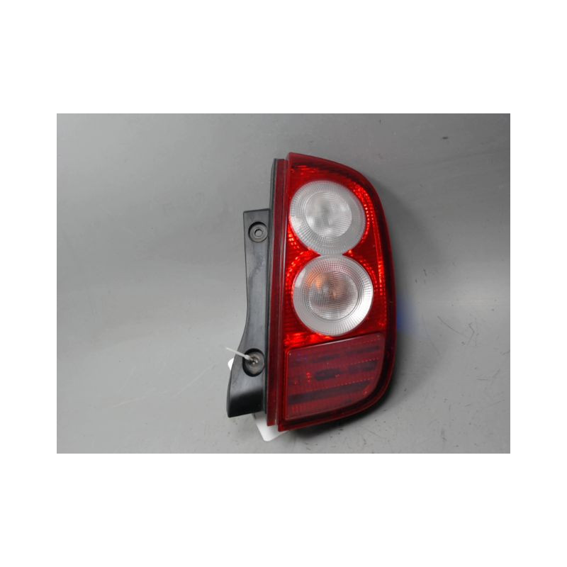 FEU ARRIERE DROIT NISSAN MICRA
